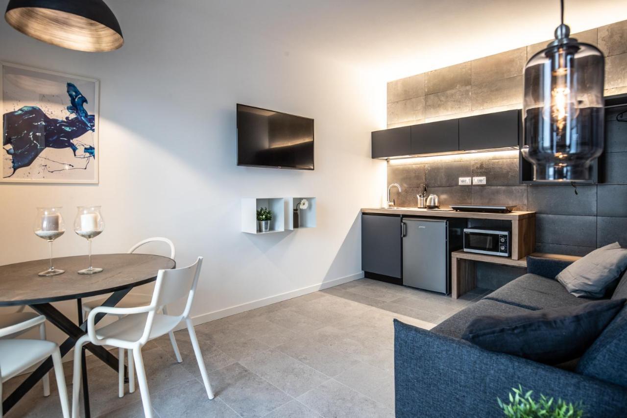 Sei Garda Apartments Peschiera del Garda Bagian luar foto