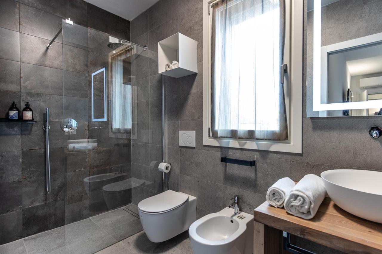 Sei Garda Apartments Peschiera del Garda Bagian luar foto